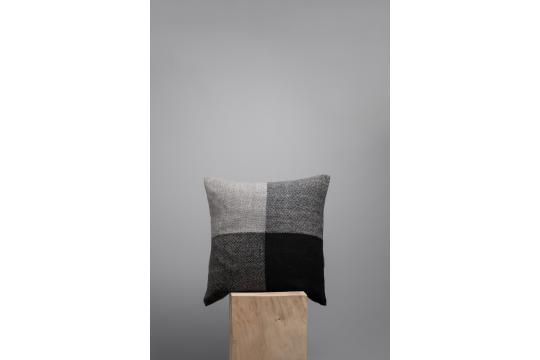 Funda artesanal tejida en telar - Kachi